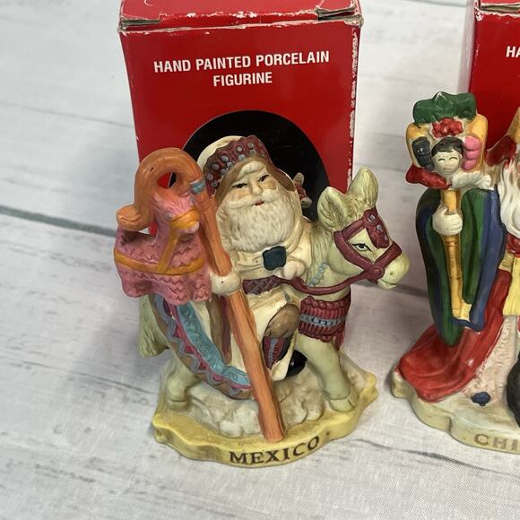 Santas of the Nations Lot of 6 Hand Painted Porcelain Figurines w/ Boxes 1991 - Picture 4 of 16